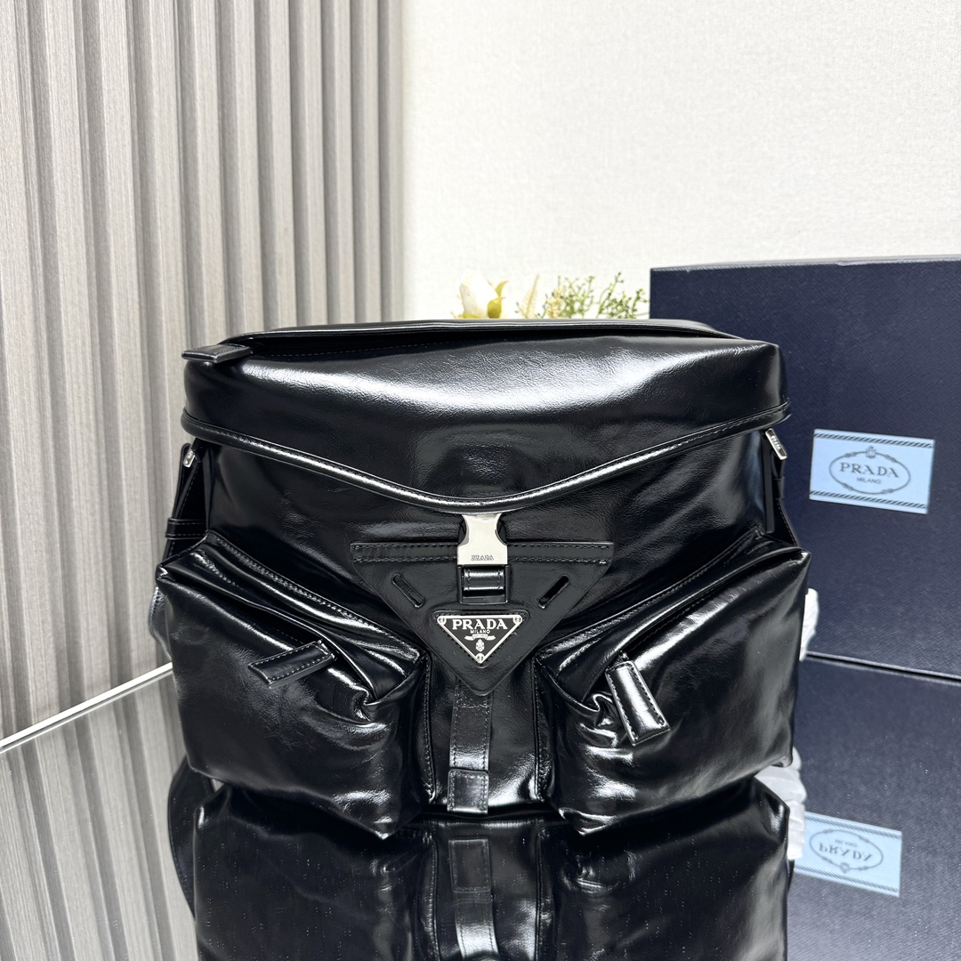 Pra*a satchel bags